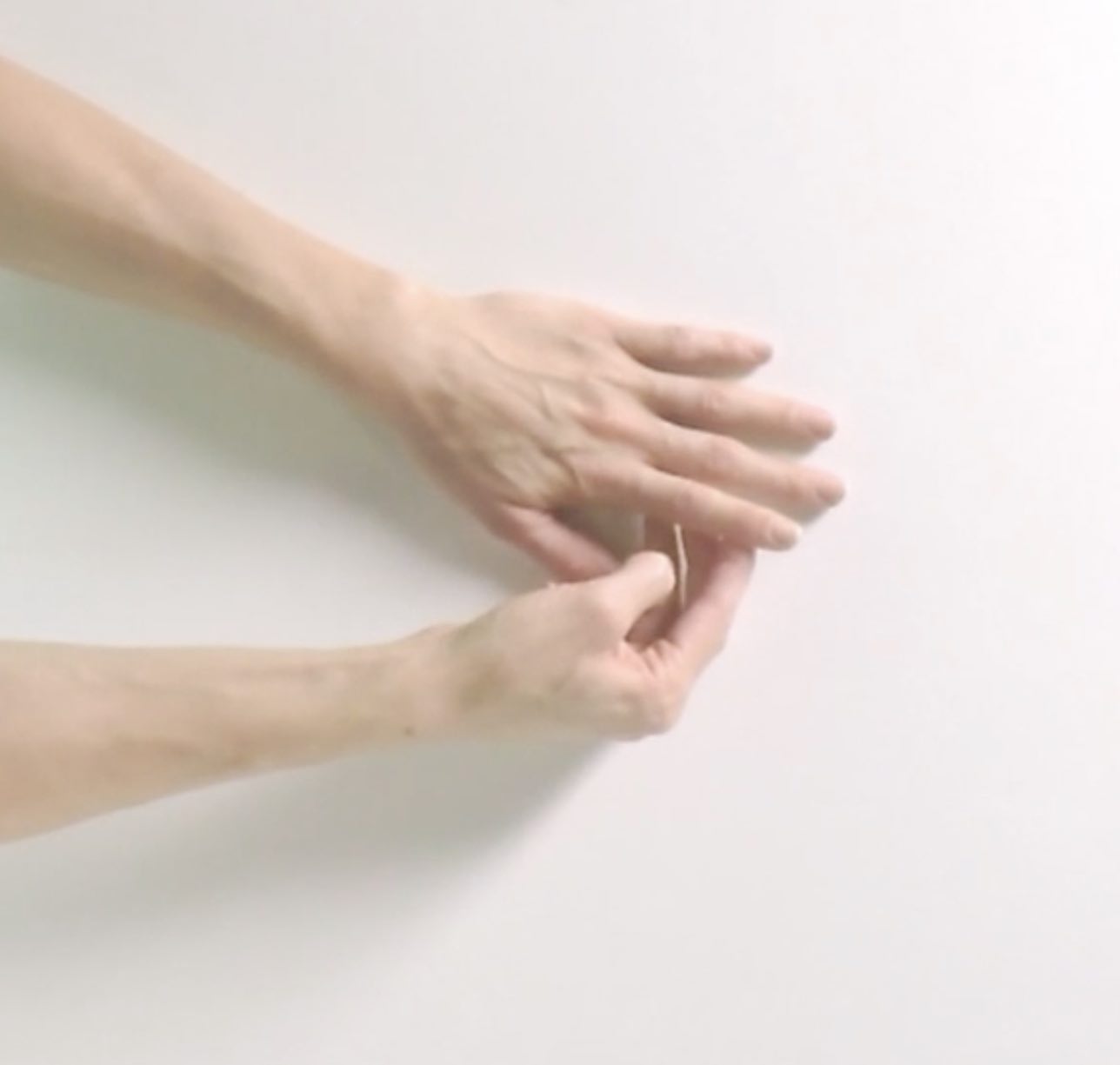 How to perform the Hand Extension Physitrack